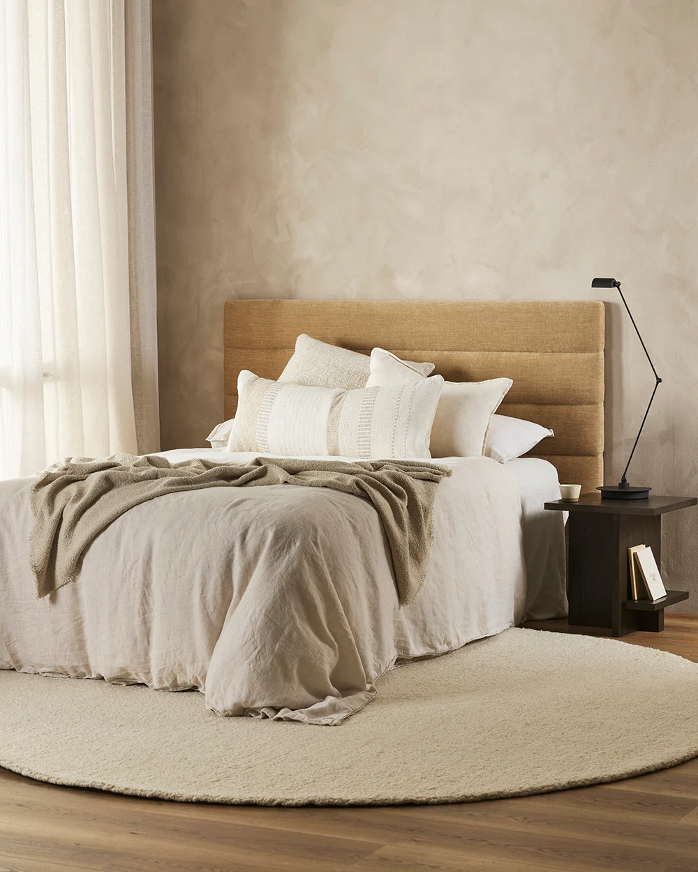 Bettie Oatmeal Cushion - Image 4